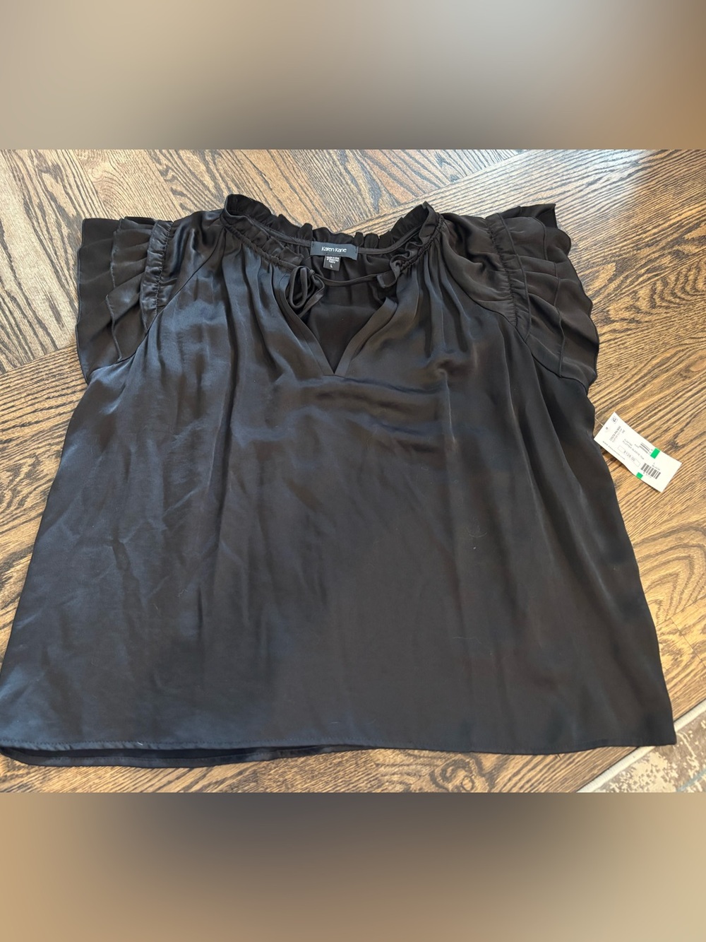 Black L Karen Kane Flutter Sleeve Top NWT